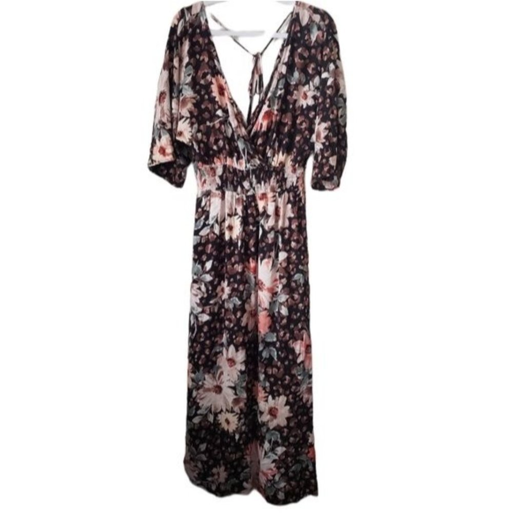 ODDY maxi dress size Medium floral‎ black v neck